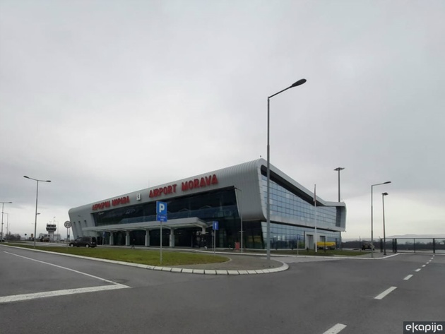 Proširenje aerodroma Morava - U planu izgradnja tehničke platforme i garaže za aerodromsku opremu, vatrogasne stanice i proširenje parkinga