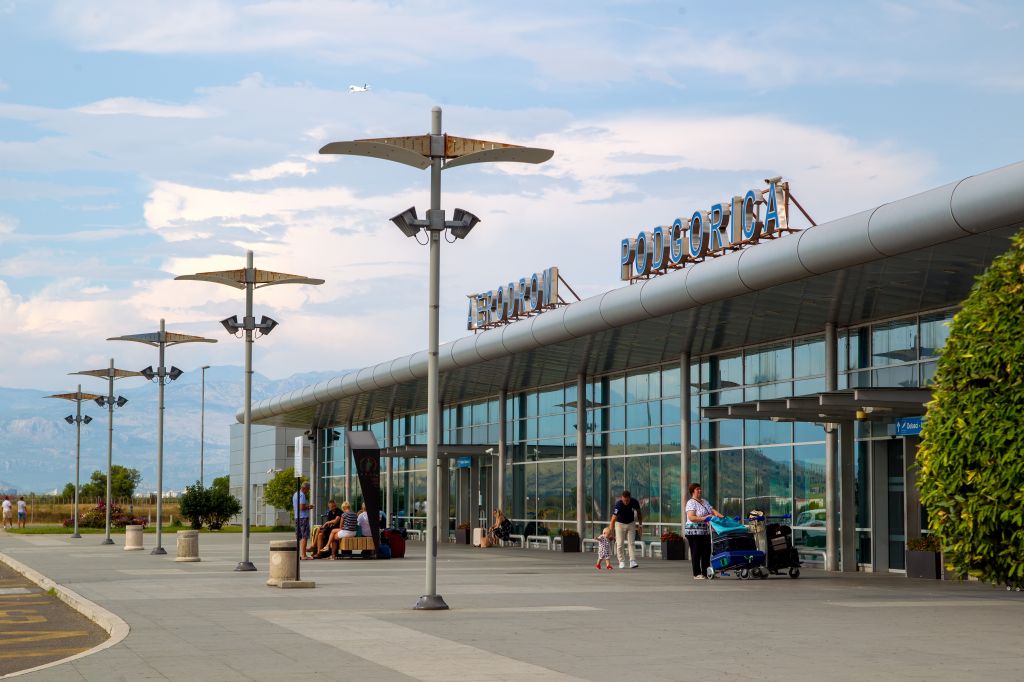 Broj putnika na Aerodromu Podgorica 45% veći nego 2019. godine