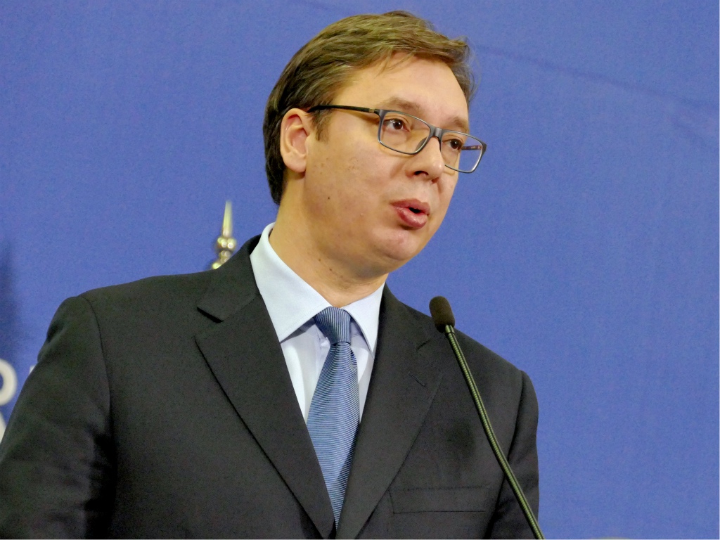 Vučić u poseti Zapadnobačkom okrugu - Najavio različite investicije