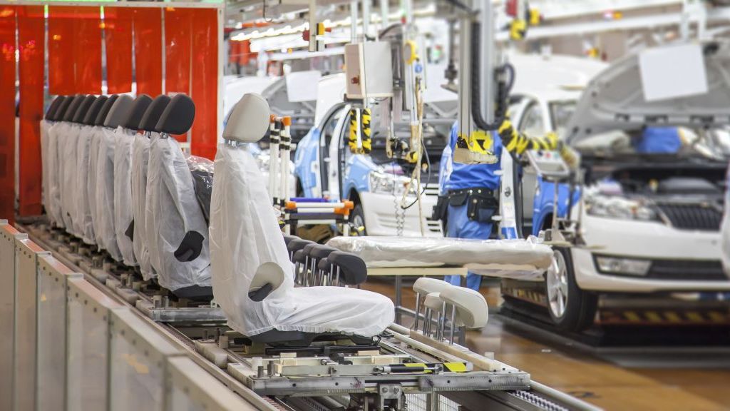 Italijanski Aunde u Leskovcu otvorio fabriku za proizvodnju automobilskih presvlaka - Vučić ih pozvao da investiraju i u Vranje