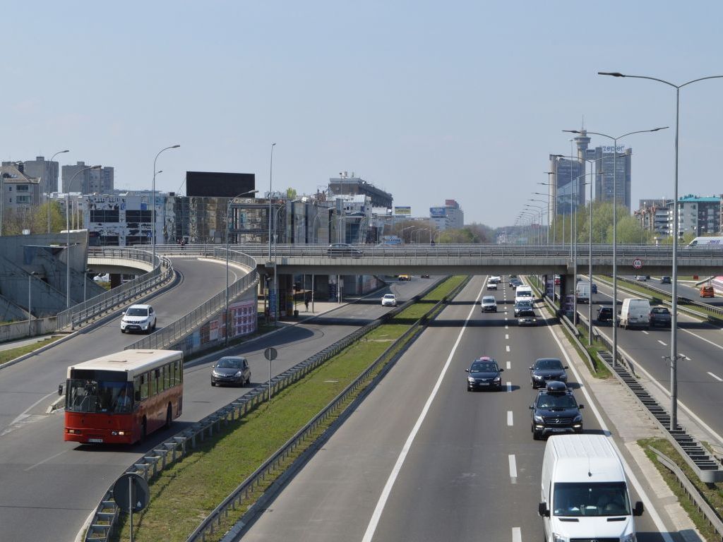 Moguće izmeštanje državnih puteva iz naseljenih delova Beograda - Raspisan tender za analizu saobraćaja na trasama koje prolaze kroz grad