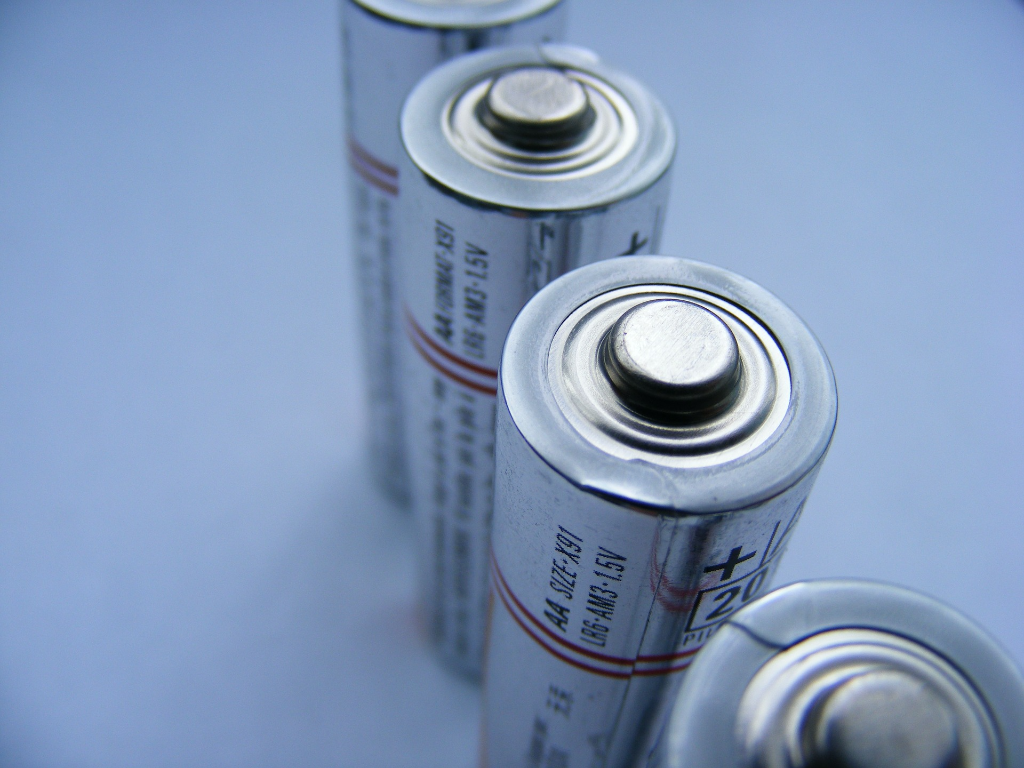 (RS) Donijet Pravilnik o upravljanju istrušenim baterijama i akumulatorima