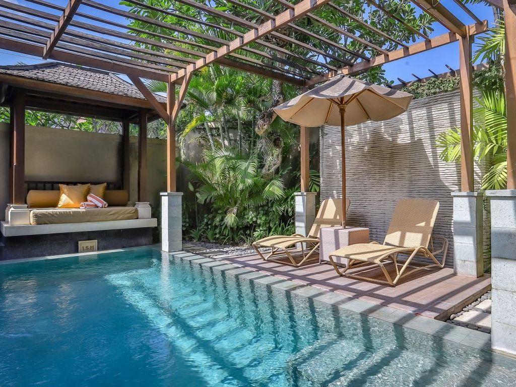 Delić tropskog raja u sopstvenom dvorištu za uživanje i zaradu - Sada je pravo vreme za gradnju bazena