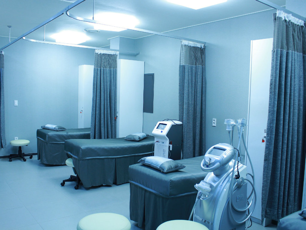 Nova bolnica u Boru imaće helidrom, najmanje 340 kreveta, onkološka i toksikološka odeljenja, 8 operacionih i dve porođajne sale... - Raspisan tender za projektovanje