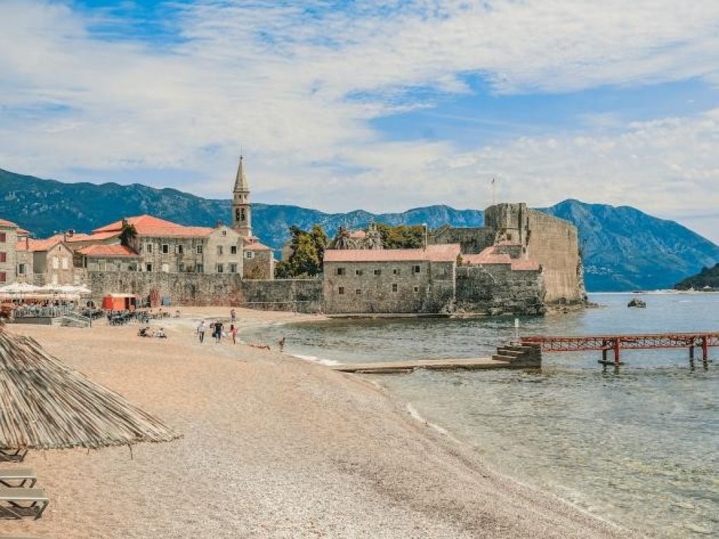 Cijena kvadrata u Budvi - Koliko košta nekretnina u omiljenom crnogorskom ljetovalištu?