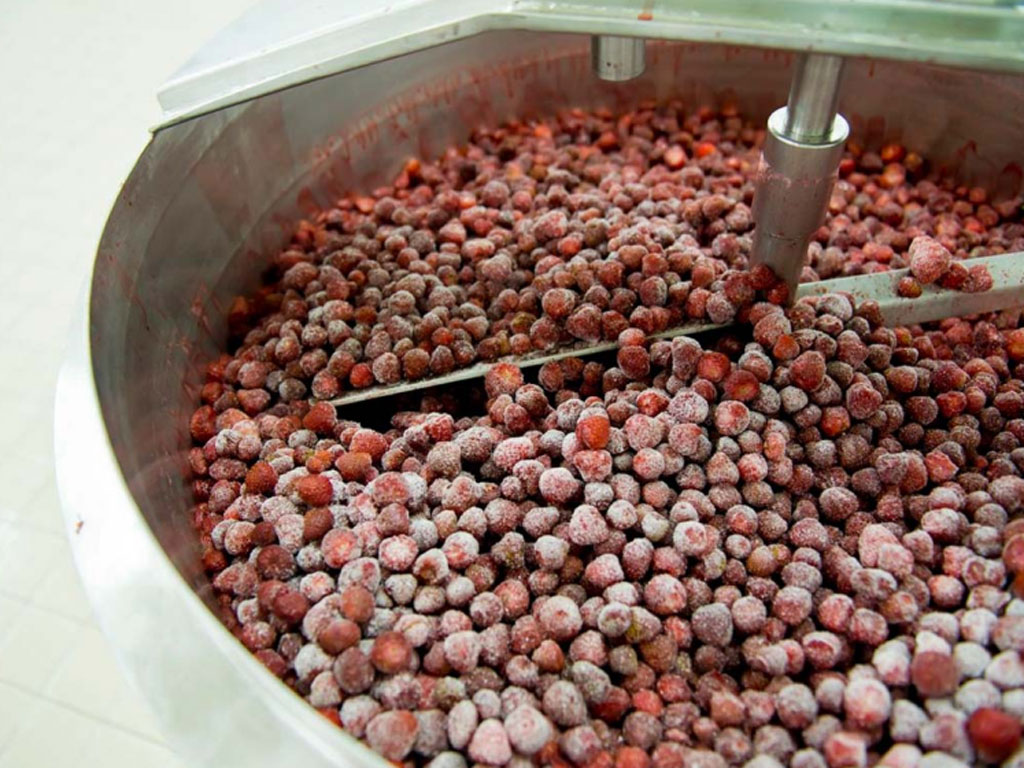 (NOMINACIJA ZA NAGRADU AUREA 2014): "Desing" - Proizvodnja voćnih preparacija na bazi višnje