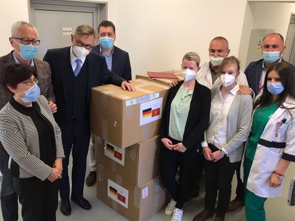 Njemačka donirala vrijednu laboratorijsku opremu Domu zdravlja Berane