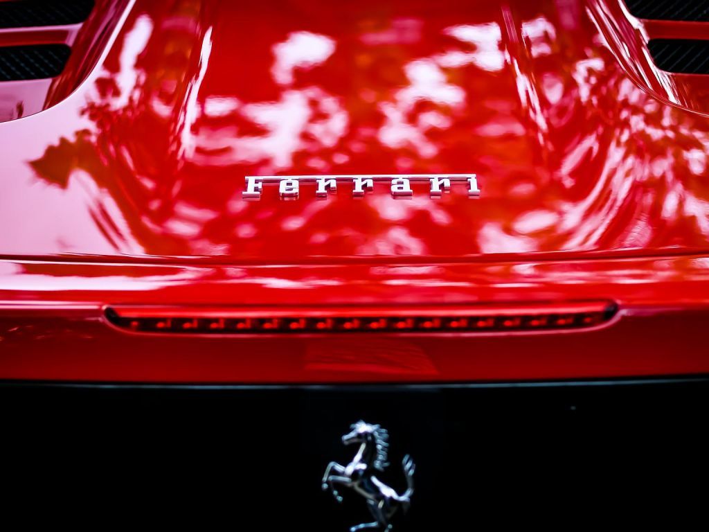 Ferrari predstavio svog "čistokrvnog" prvenca (VIDEO)