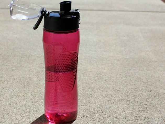 Koliko često treba prati flašicu za vodu i kako je najbolje dezinfikovati