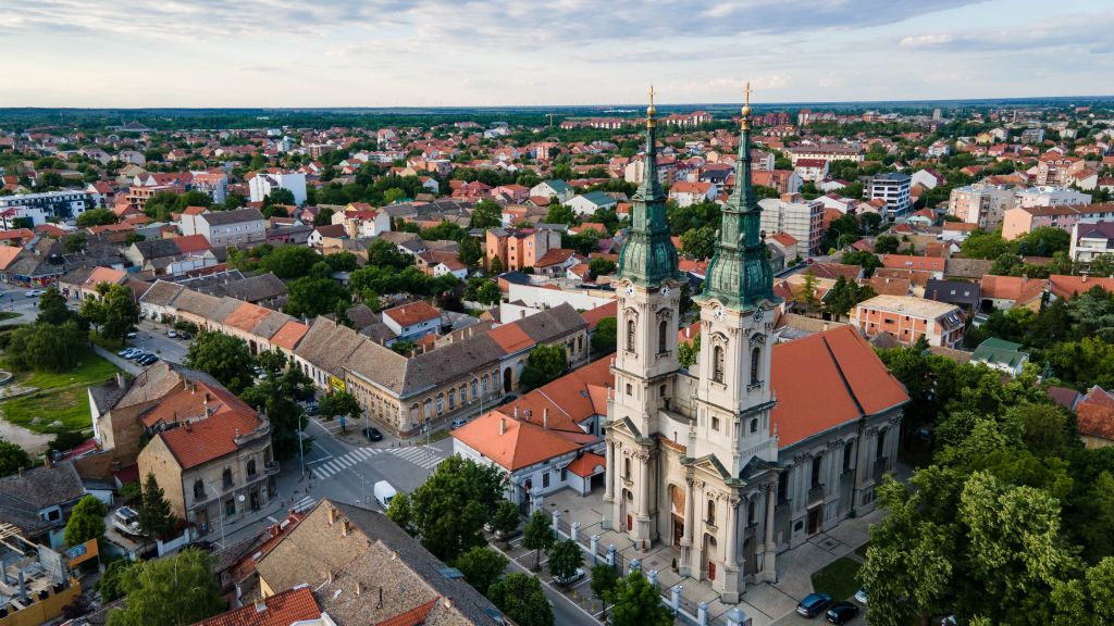 Comix doo plant Bau von zwei Gebäuden in Pančevo