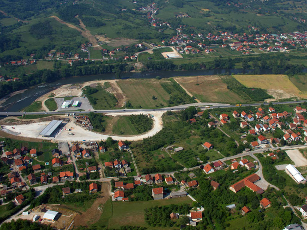 Za izgradnju i nadzor nad izgradnjom poddionice Klopče-Drivuša na koridoru 5C ponude dostavilo 12 kompanija