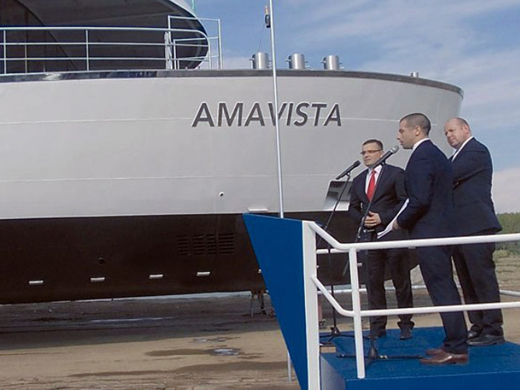 Mitrovčani završili luksuzni kruzer "Amavista" - U brodogradilištu "Sava" porinut brod vredan 20 mil EUR