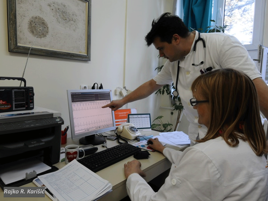 Sberbank BH donirala kancelarijski namještaj i kompjutere novom hemodijaliznom centru u Kaknju