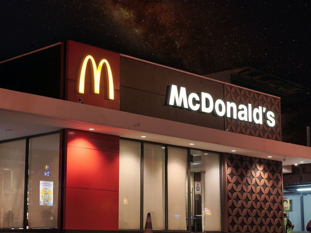 Bivši vlasnik franšize za McDonalds smanjuje kapital, vraća u posjed nekretnine