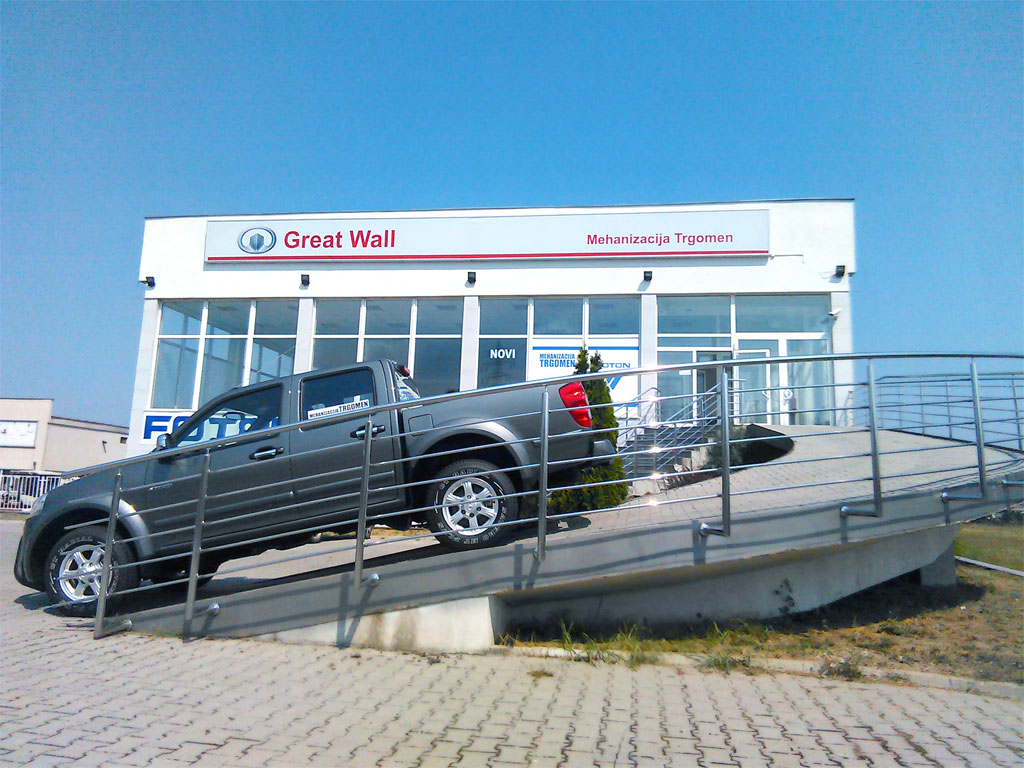 Kineski automobili stigli u Kraljevo - "Mehanizacija Trgomen" postala diler "Great Wall" vozila