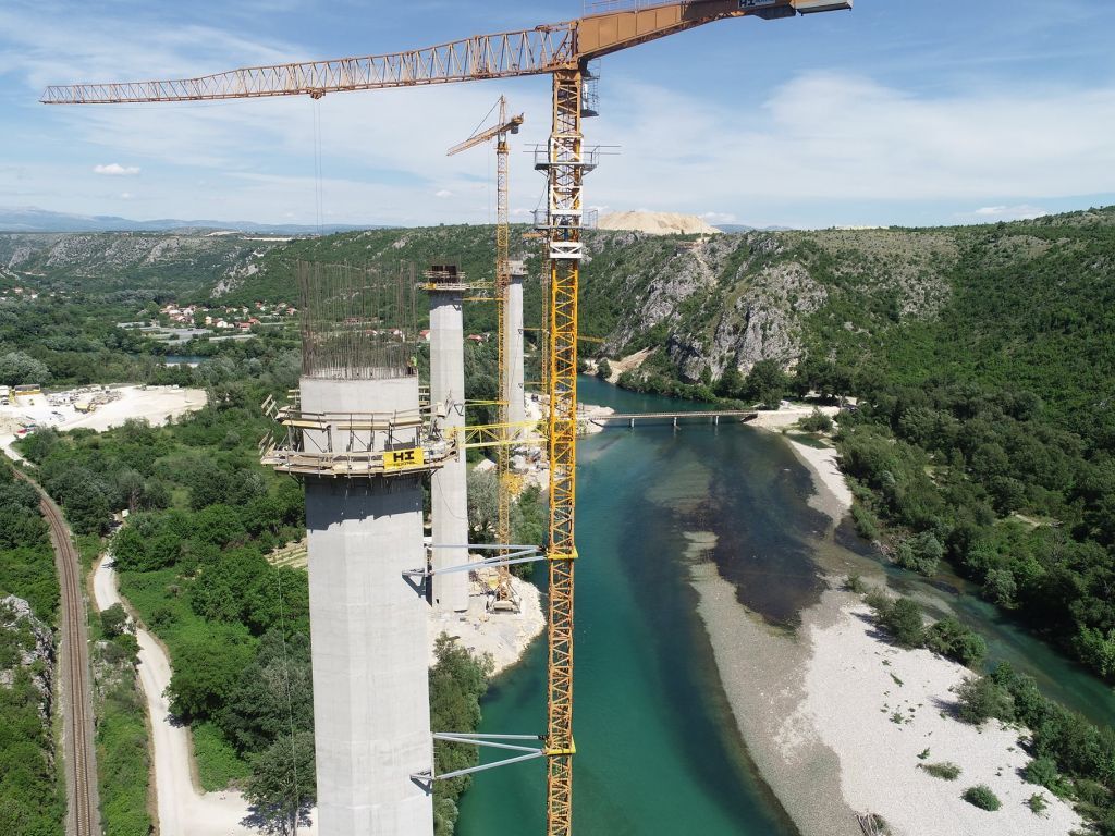 Završetak mosta Počitelj do kraja 2021. - Pogledajte kako izgleda gradilište u sklopu autoputa ka jugu BiH (FOTO)
