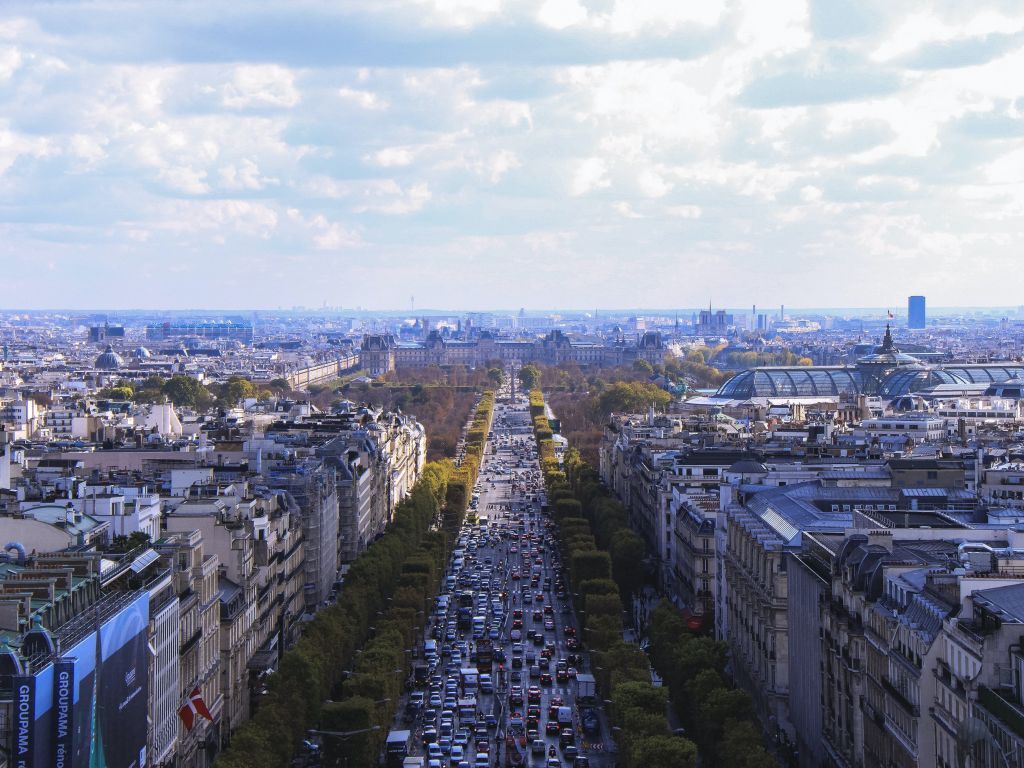 Pariz se sprema da glasa o povećanju naknada za parkiranje za veće i teže automobile