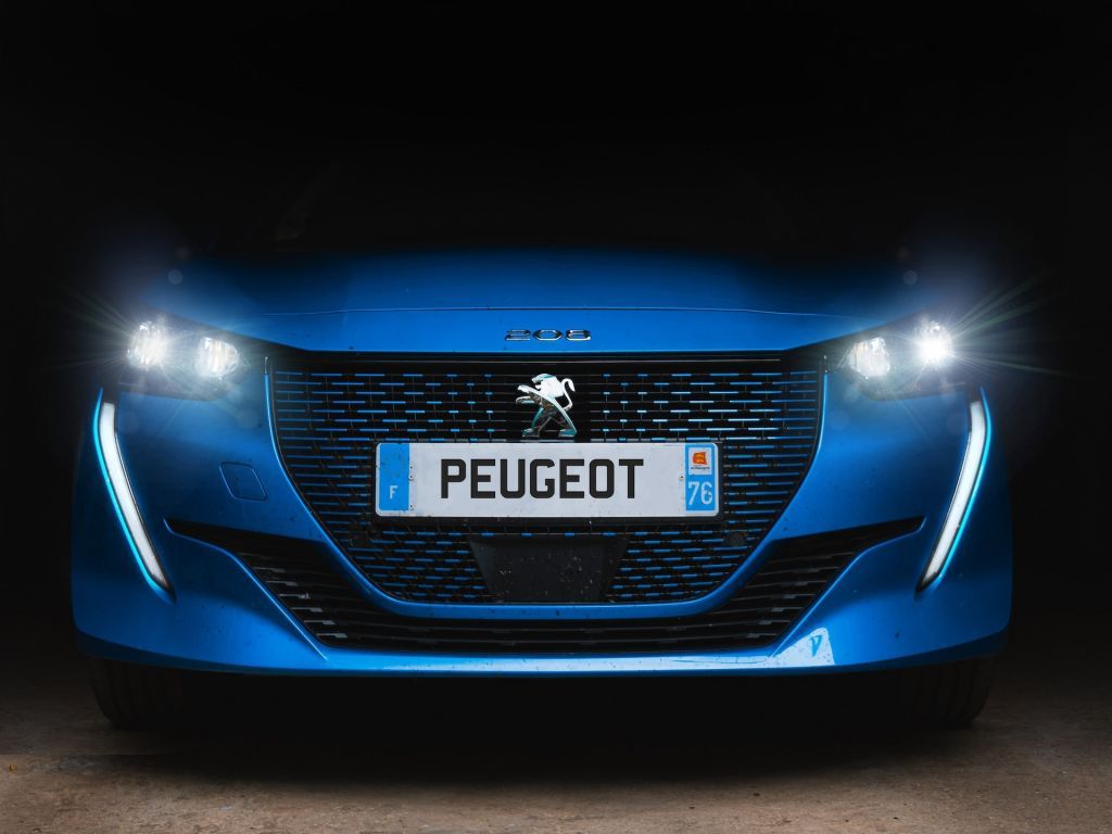 Peugeot 508 Hybrid prelazi do 54 km na struju