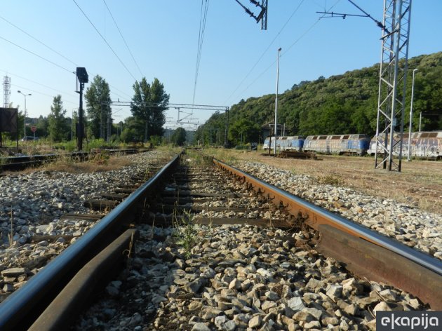 Energoprojekt Niskogradnja to reconstruct 17,7 km of railroad at the south part of Corridor 10 - Works total USD 3,7 m