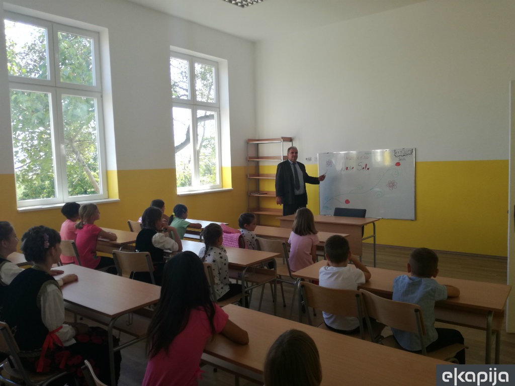 Projekat Naše selo - Obnova škole u Maloj Jasikovi