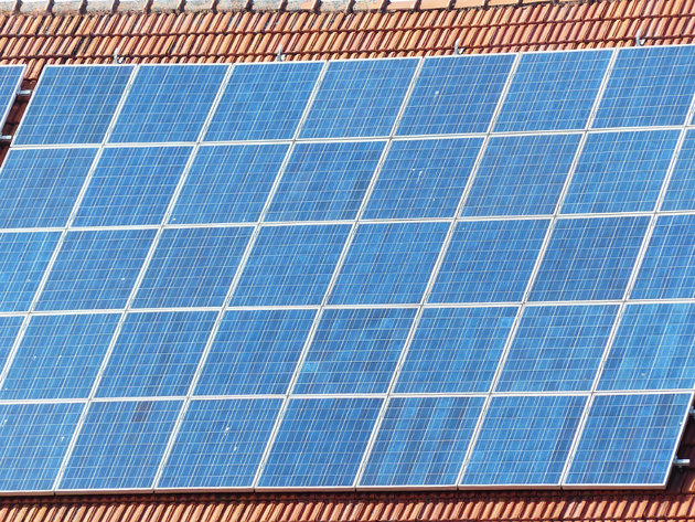 Postavljanje solarnih panela bez odobrenja za građenje - Gradonačelnik Živinica uputio inicijativu Skupštini TK