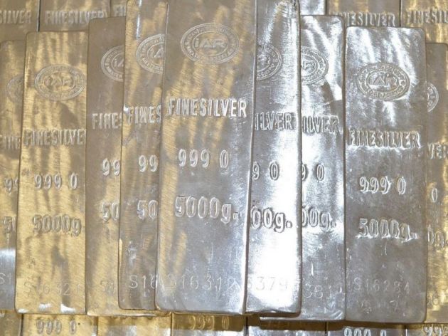 Najveći jednodnevni pad cijene srebra u posljednje tri godine