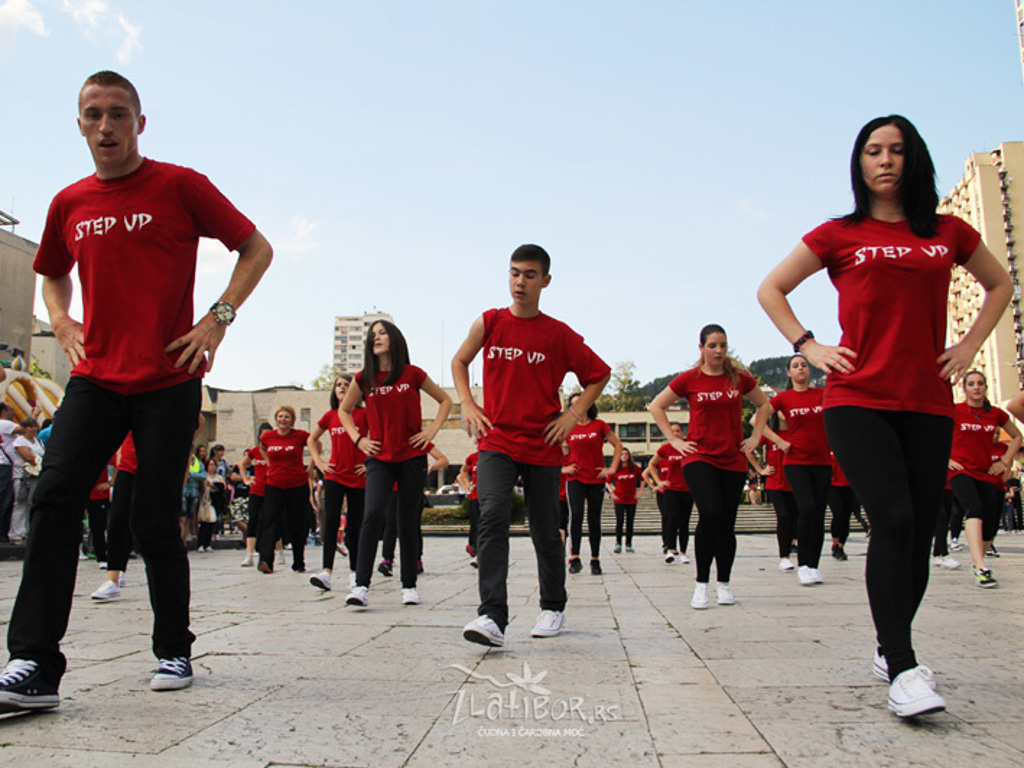 Plesna grupa "Step up" održala humanitarni koncert u Užicu