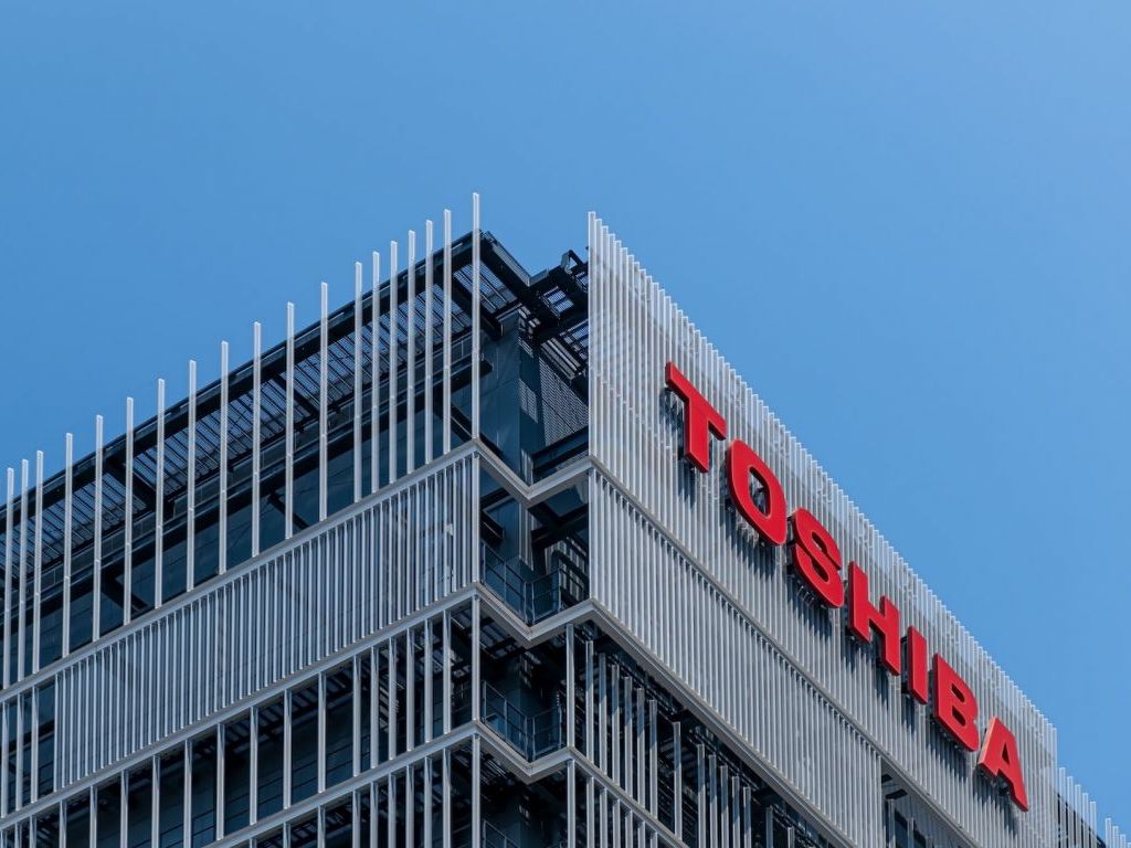 Toshiba povlači 15,5 miliona adaptera - Velika opasnost od opekotina i požara