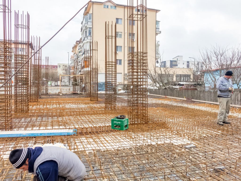 Nikmar gradnja 037 gradi zgradu sa 14 stanova i tri lokala u kruševcu