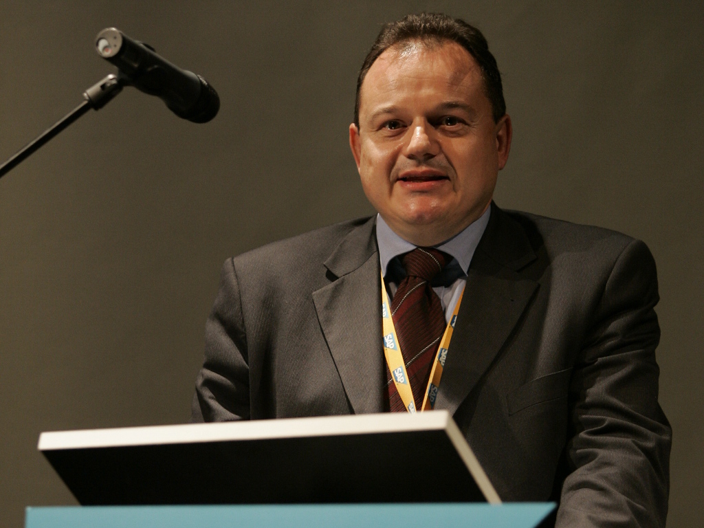 Vojislav Genić, generalni direktor SAP-a za Zapadni Balkan - Biografija