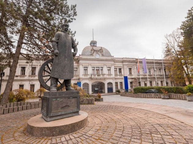 Ehemaliger Riese aus Kragujevac steht zum Verkauf – Zastava Vozila-Gruppe für 69 Millionen Dinar angeboten