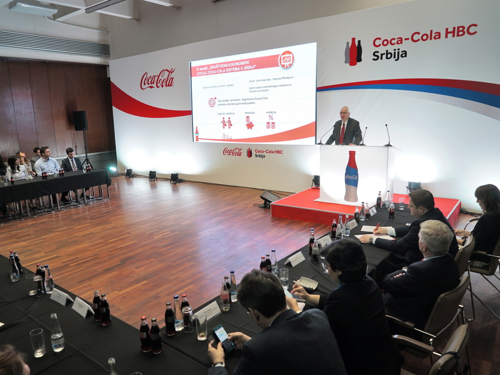 Sa predstavljanja studije Društveno-ekonomski uticaj Coca-Cola sistema u Srbiji