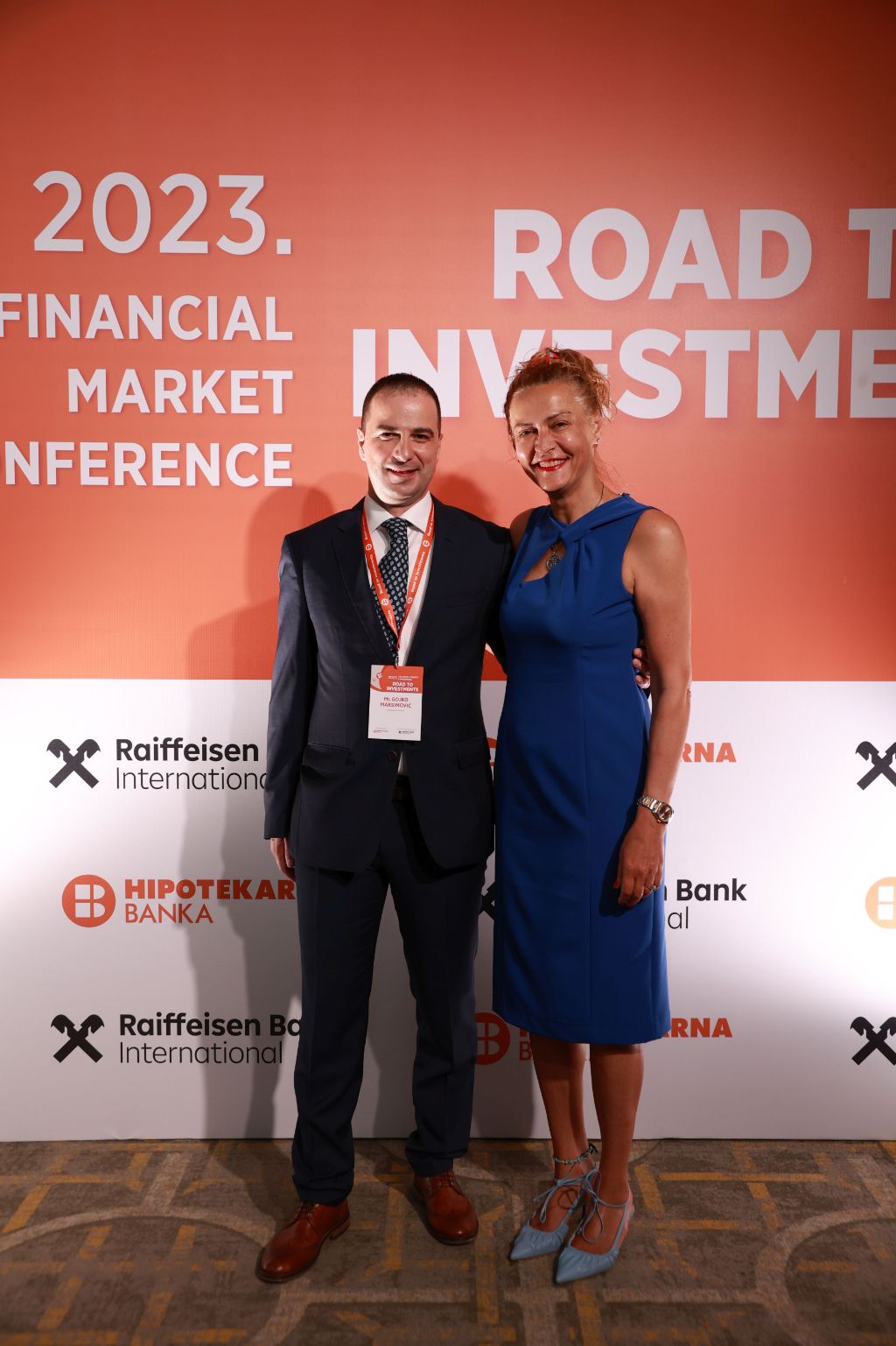 Jelena Vuletić sa Gojkom Maksimovićem, direktorom Sektora finansijskih tržišta u Hipotekarnoj banci