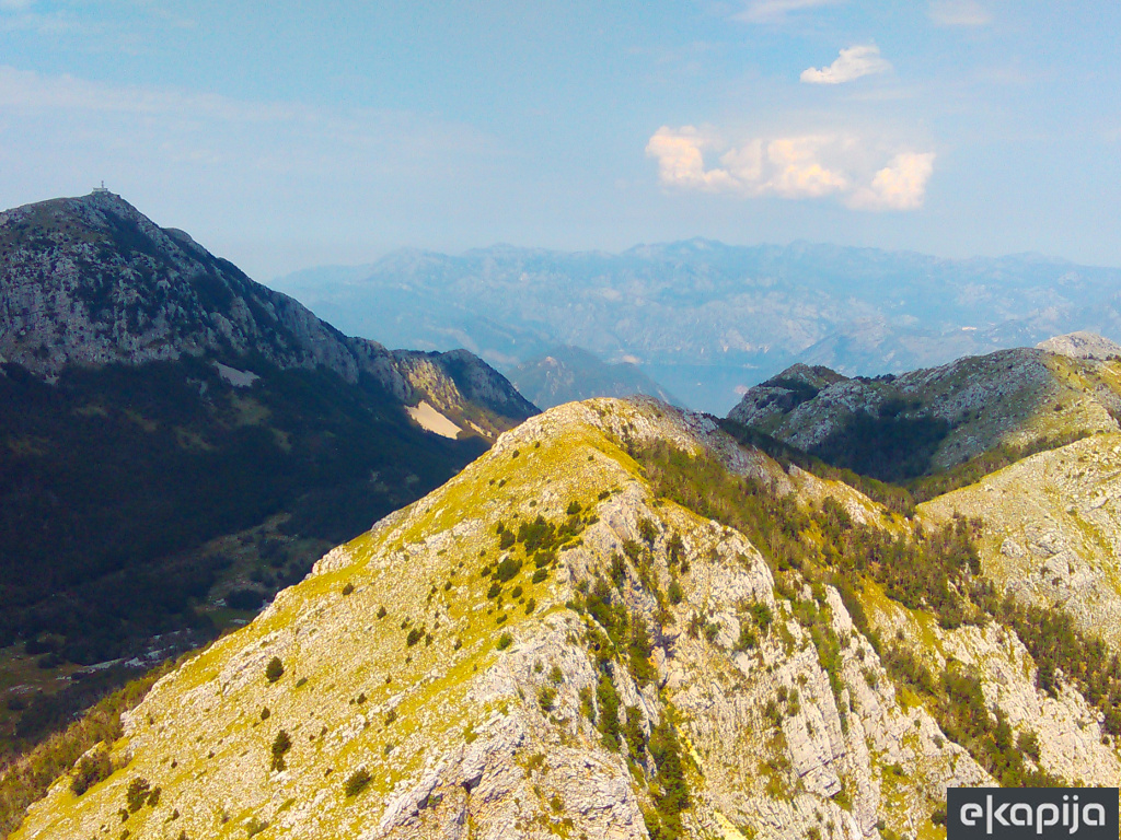 The cable car route will cross the Lovcen National Park