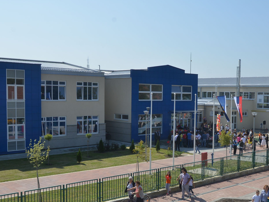 Škola "Dušan Radović"