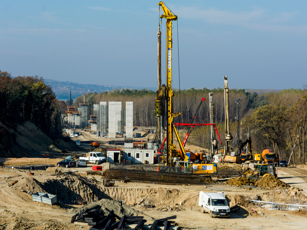 Construction of Cortanovci viaduct